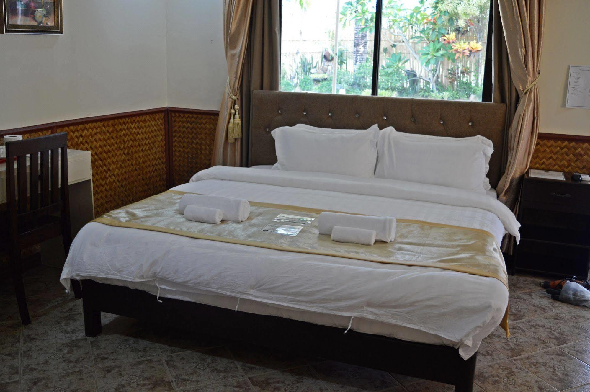 Palawan Seaview Resort Puerto Princesa Zewnętrze zdjęcie
