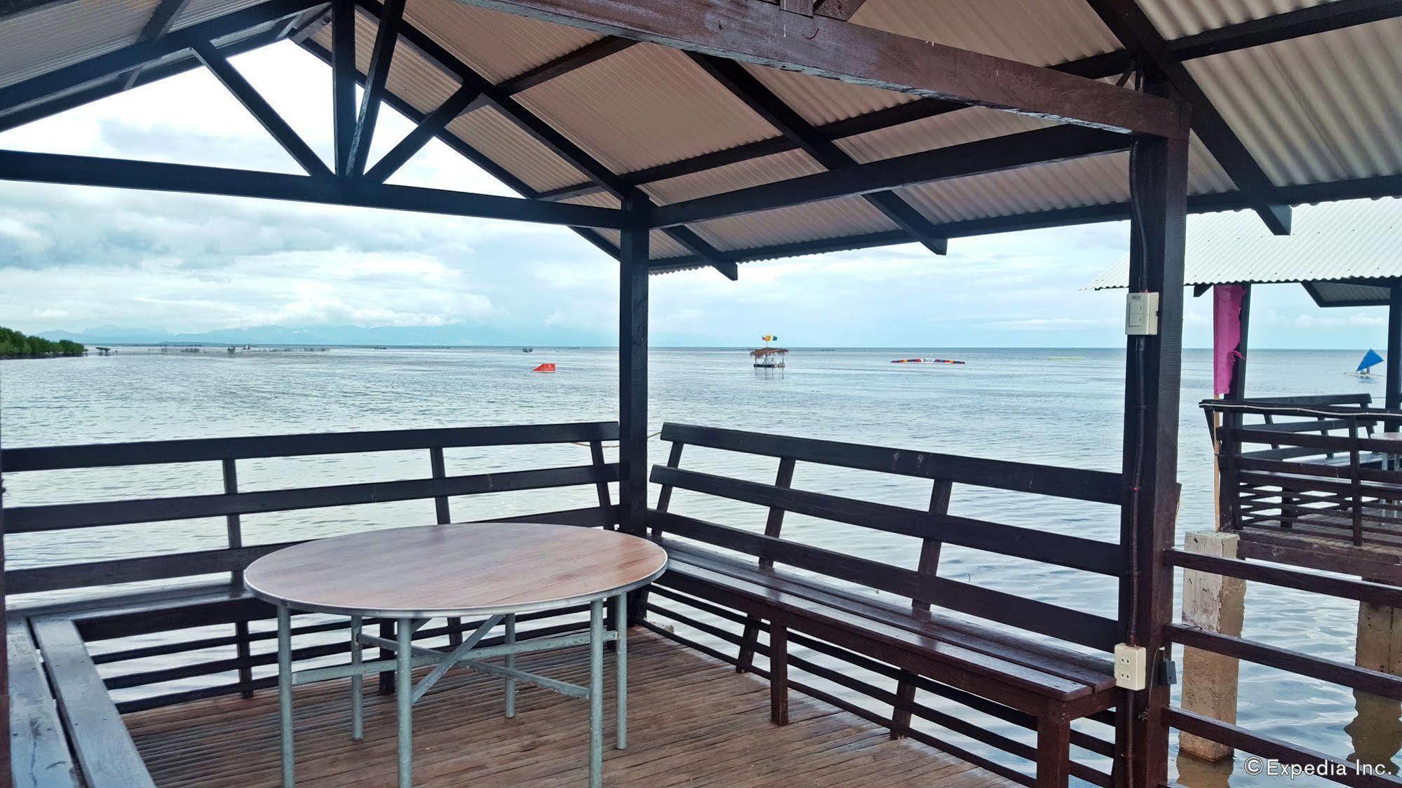Palawan Seaview Resort Puerto Princesa Zewnętrze zdjęcie